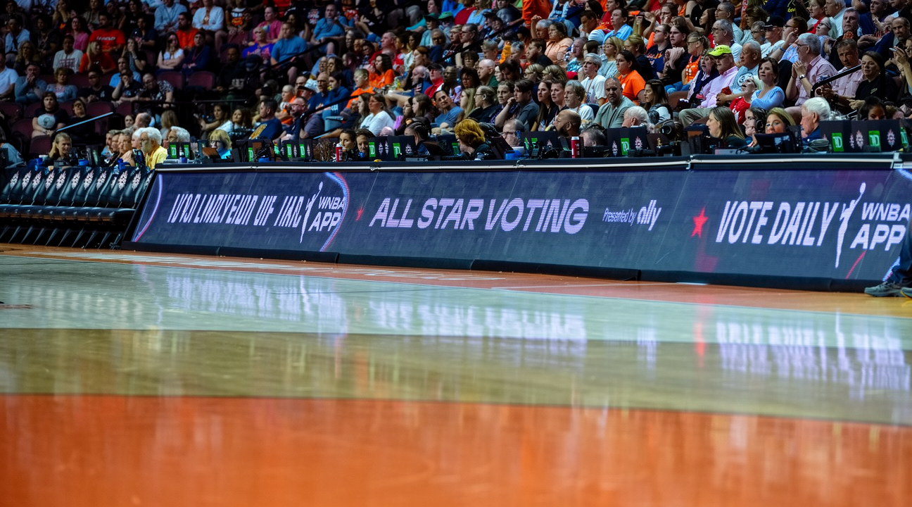 BBV体育平台 - WNBA 全明星选秀花絮：Weatherspoon 与 Cooper 选边，Bueckers 与 Clark 成焦点 - BBV体育平台